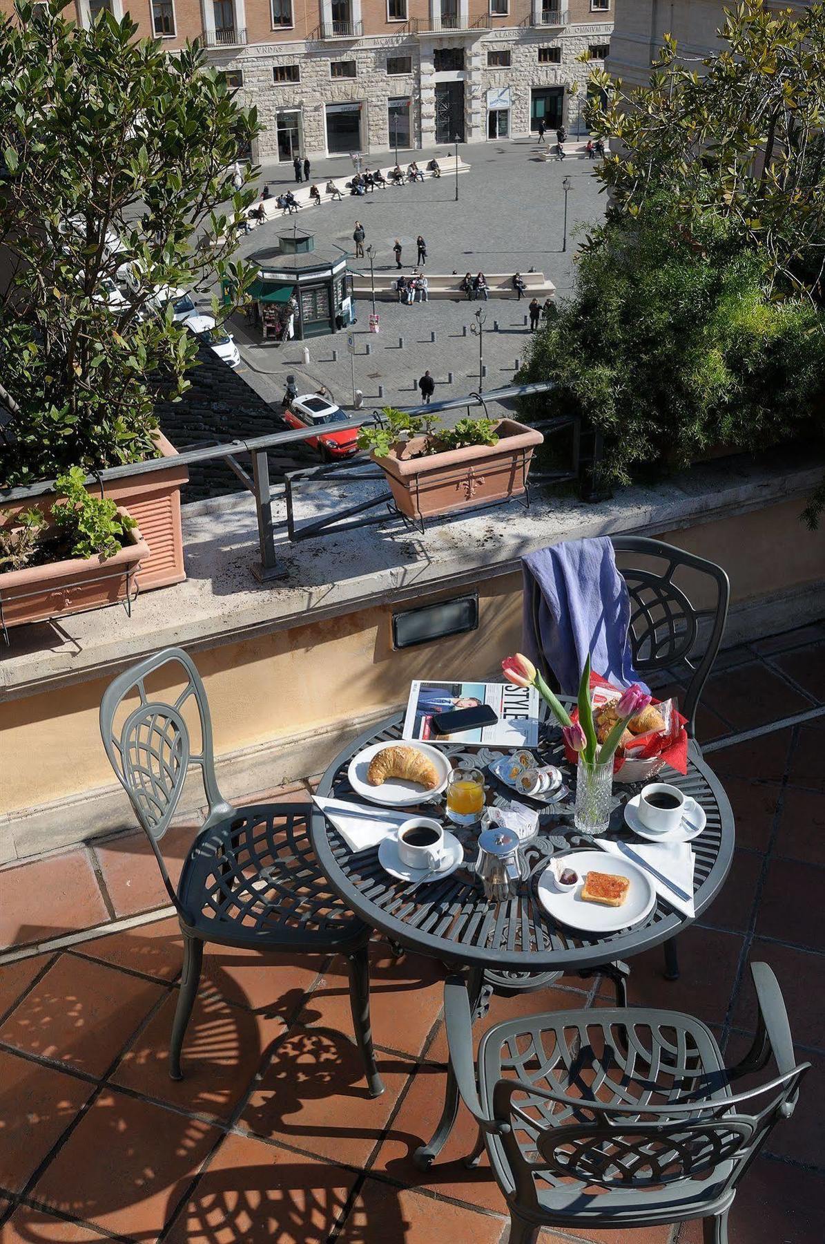 Parlamento Boutique Hotel Rome Bagian luar foto