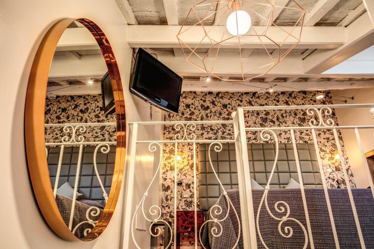 Parlamento Boutique Hotel Rome Bagian luar foto